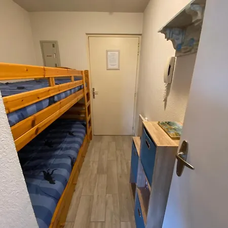 Et Parking A 300m De La De Apartment Frejus