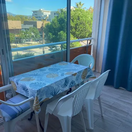 Et Parking A 300m De La De Apartment