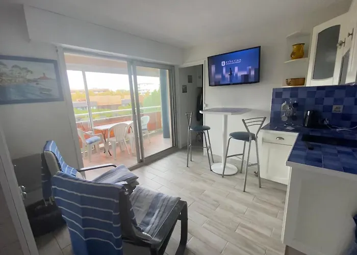 Apartment Et Parking A 300m De La De *